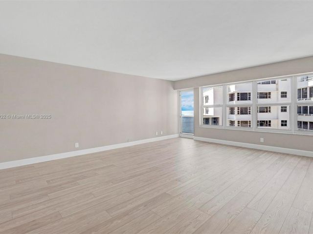 Продажа квартиры #1408 - фото 6099146