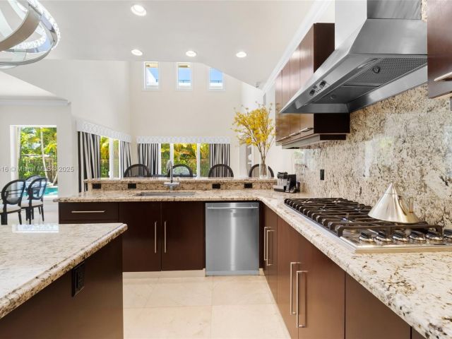 Продажа дома по адресу 275 189th Ter - фото 6087968