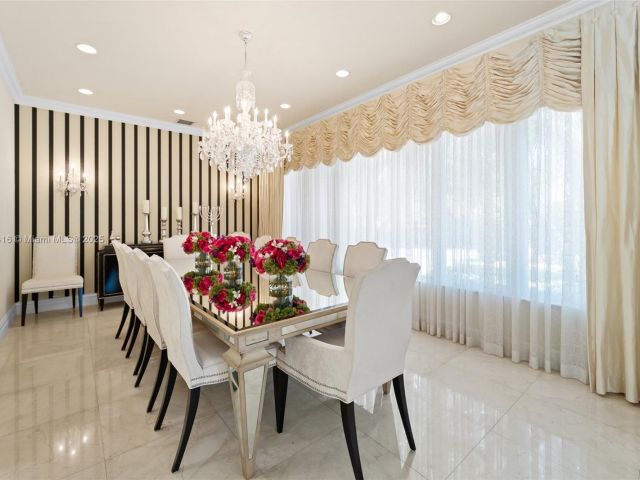 Продажа дома по адресу 275 189th Ter - фото 6087975