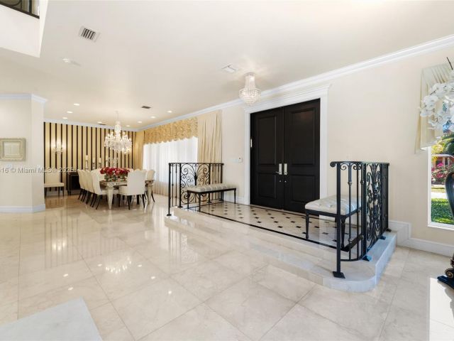 Продажа дома по адресу 275 189th Ter - фото 6087977