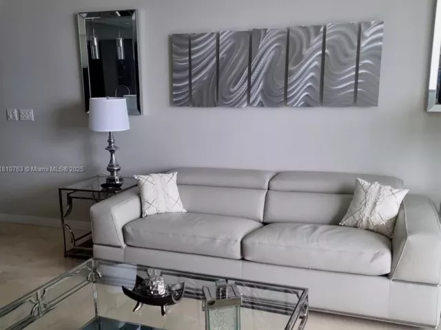 Квартира в аренду номер2312 - фото 6081802