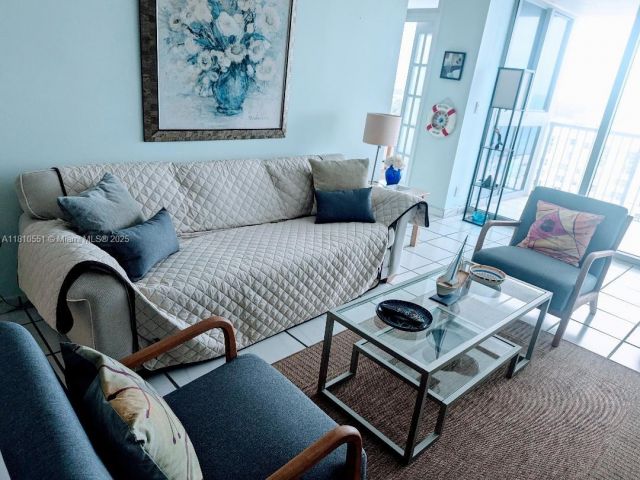 Квартира в аренду номер2409 - фото 6105860