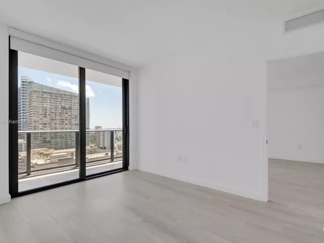 Продажа квартиры #2105 - фото 6082853