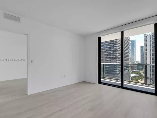 Продажа квартиры #2105 - фото 6082855