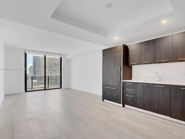 Продажа квартиры #2105 - фото 6082859