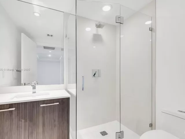 Продажа квартиры #2105 - фото 6082849