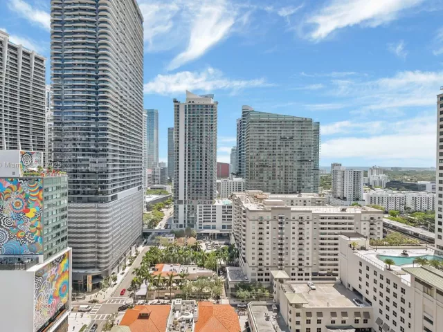 Продажа квартиры #2105 - фото 6082843