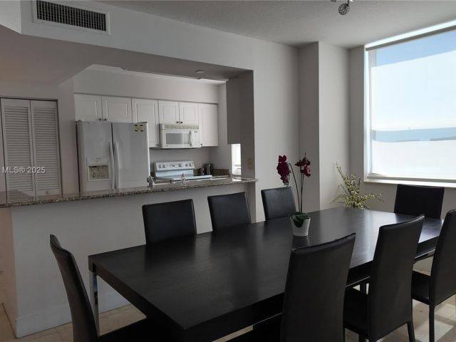 Продажа квартиры #1213 - фото 6085806