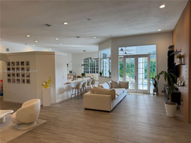 Продажа дома по адресу 14601 SW 99th Ave - фото 6177018