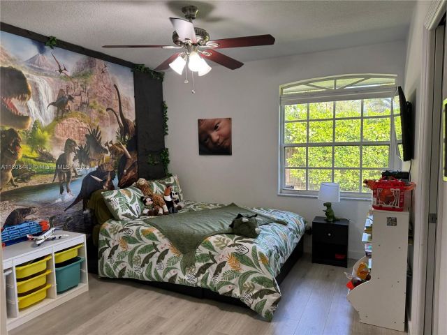 Продажа дома по адресу 14601 SW 99th Ave - фото 6177021