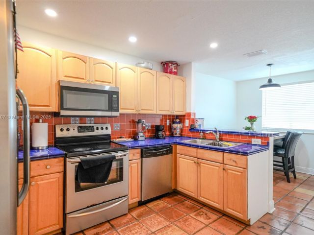 Продажа дома по адресу 14816 SW 104th St 85 - фото 6083083