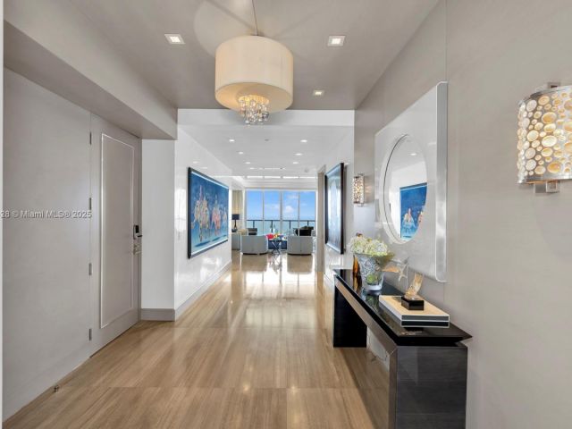 Продажа квартиры #2403S - фото 6085821