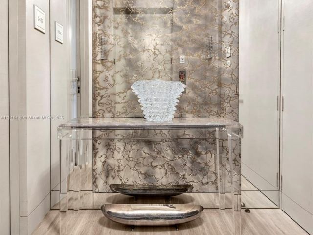 Продажа квартиры #2403S - фото 6085822