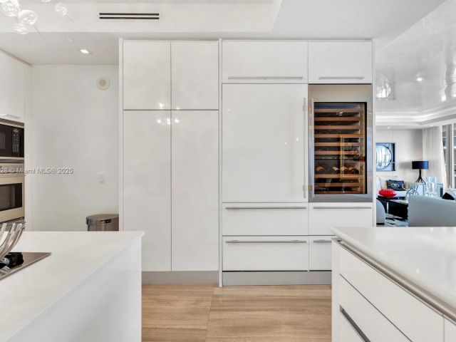 Продажа квартиры #2403S - фото 6085824