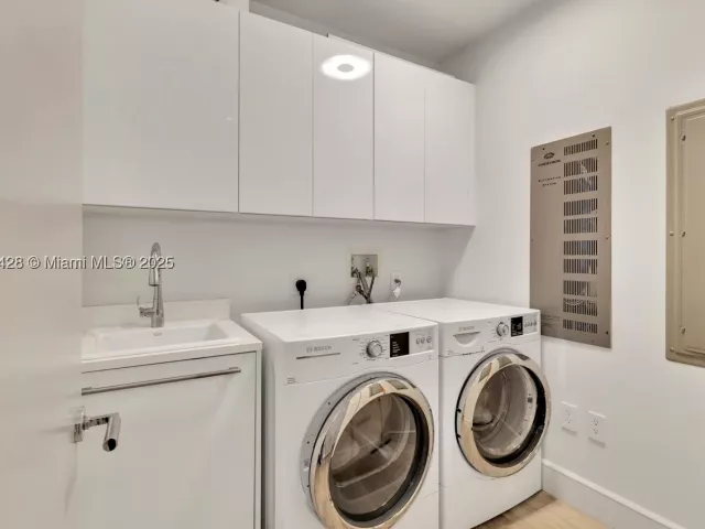 Продажа квартиры #2403S - фото 9054191