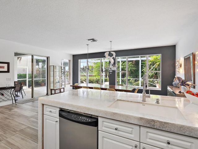 Продажа дома по адресу 8208 Heritage Club Drive - фото 6116568