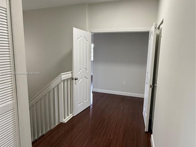 Продажа дома по адресу 4157 NE 14th St - фото 6085302
