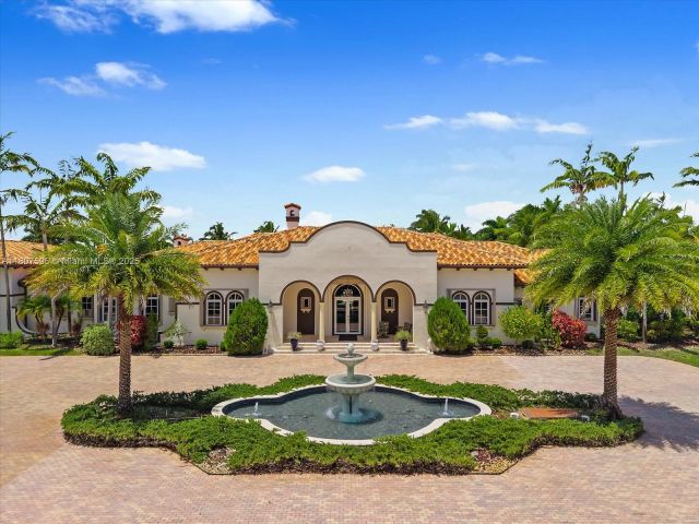 Продажа дома по адресу 18451 SW 158th St - фото 6113560