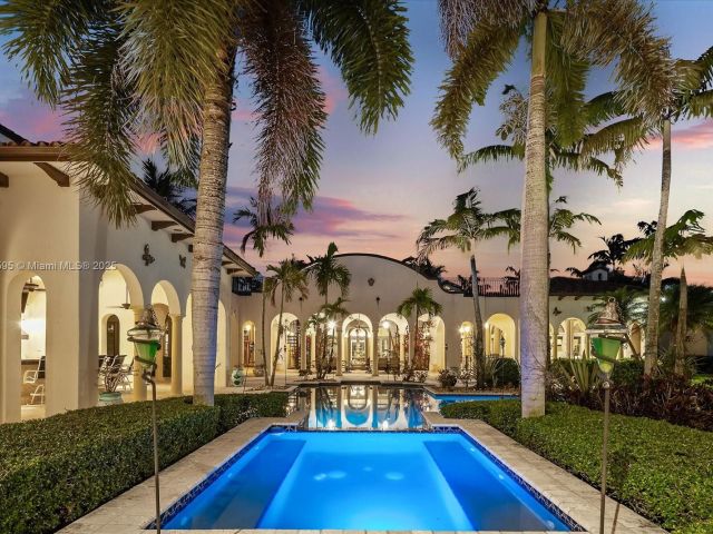 Продажа дома по адресу 18451 SW 158th St - фото 6113564