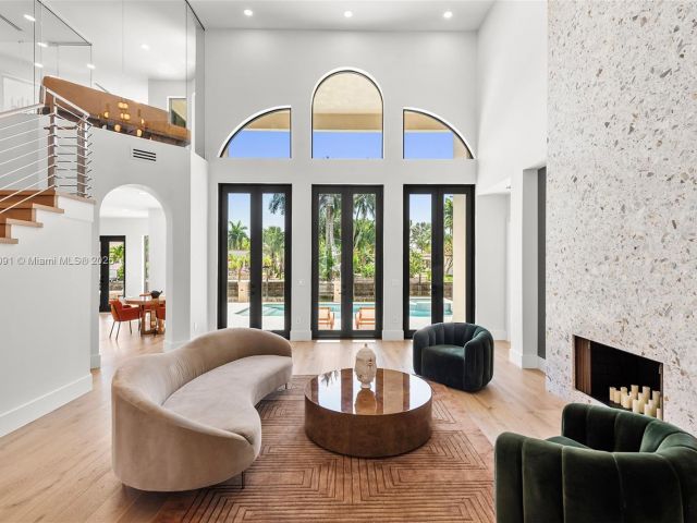 Продажа дома по адресу 324 Coconut Isle Dr - фото 6088597