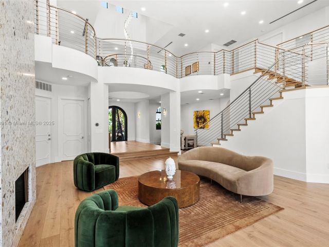 Продажа дома по адресу 324 Coconut Isle Dr - фото 6088598