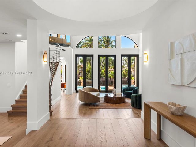 Продажа дома по адресу 324 Coconut Isle Dr - фото 6088599