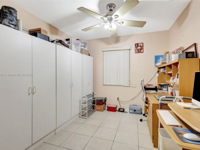 Продажа дома по адресу 4035 N 110th Ave N - фото 6096219