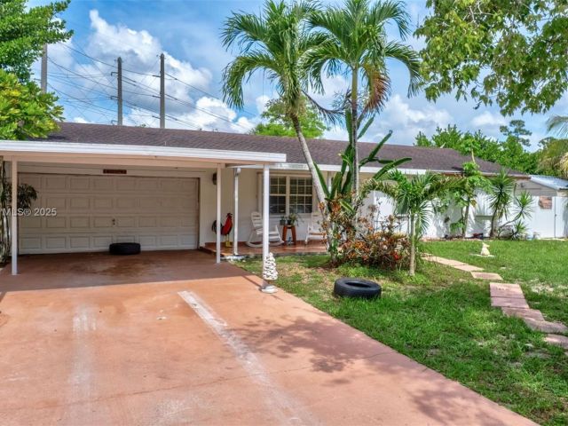 Продажа дома по адресу 4035 N 110th Ave N - фото 6096230