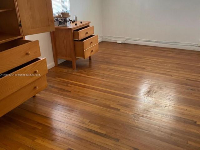 Продажа дома по адресу 127 NW 14th St - фото 6101230