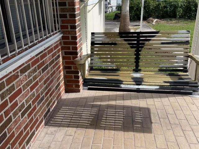 Продажа дома по адресу 127 NW 14th St - фото 6101239