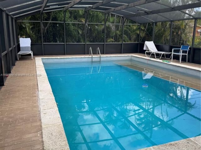 Продажа дома по адресу 127 NW 14th St - фото 6101241