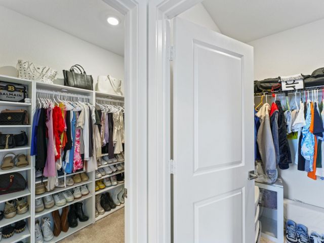 Продажа дома по адресу 1676 SE 8th Ave - фото 6127845