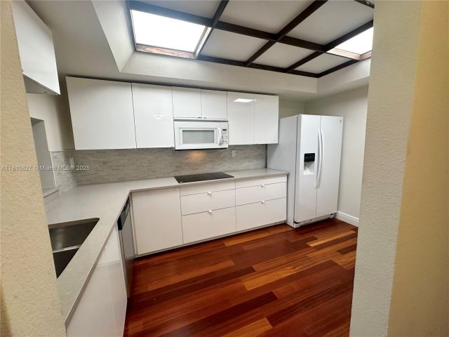 Продажа квартиры #A811 - фото 6141327