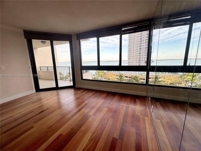 Продажа квартиры #A811 - фото 6141339