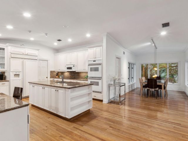 Дом в аренду по адресу 3301 NE 16th St - фото 6114967