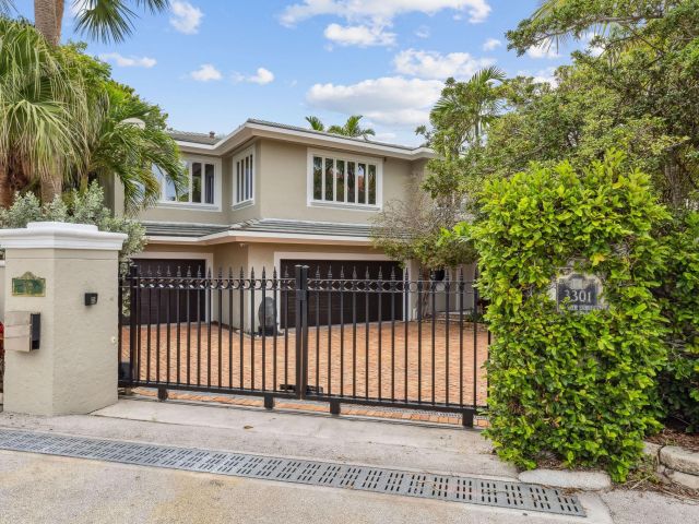 Дом в аренду по адресу 3301 NE 16th St - фото 6114976