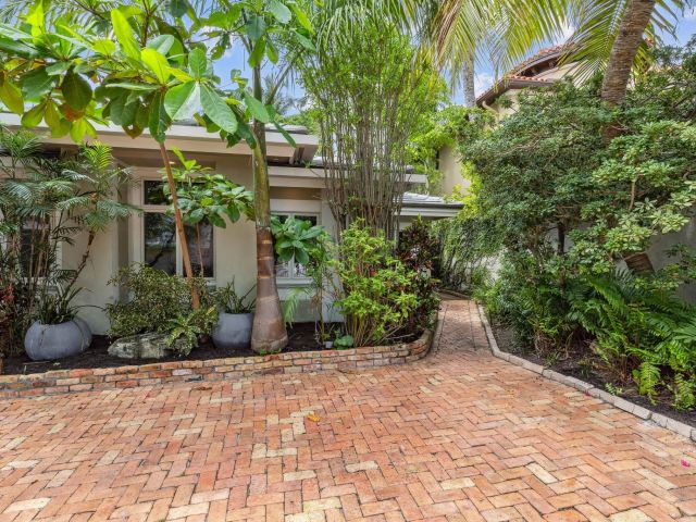 Дом в аренду по адресу 3301 NE 16th St - фото 6114978