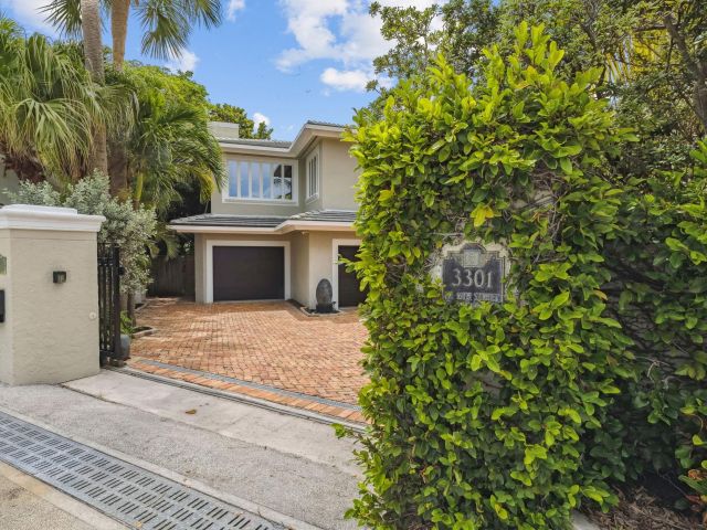 Дом в аренду по адресу 3301 NE 16th St - фото 6114982