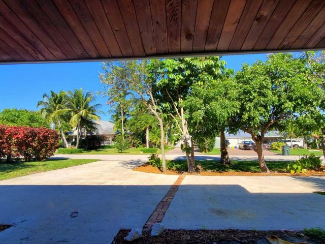 Дом в аренду по адресу 170 NW 7th Street - фото 6089907