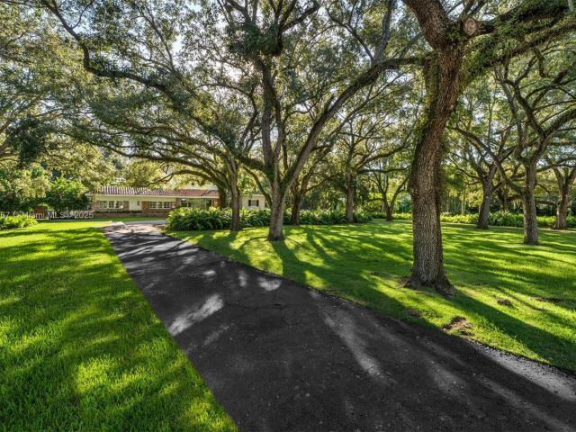 Продажа дома по адресу 7301 Ponce De Leon Rd - фото 6087768