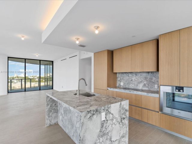 Продажа квартиры #805 - фото 6088264