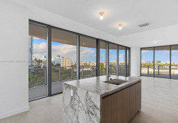 Квартира #805