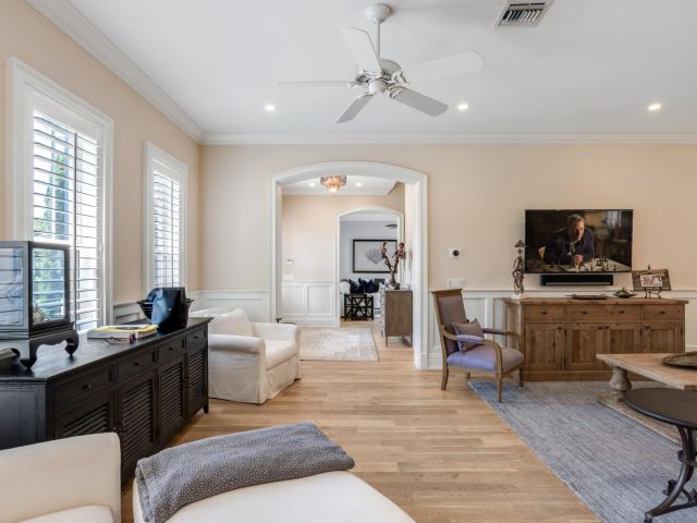 Продажа дома по адресу 110 Sea Lane - фото 6137771