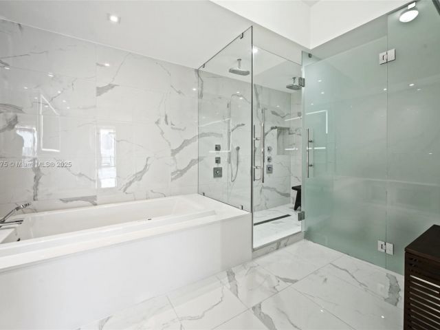 Продажа квартиры #803 - фото 6091997