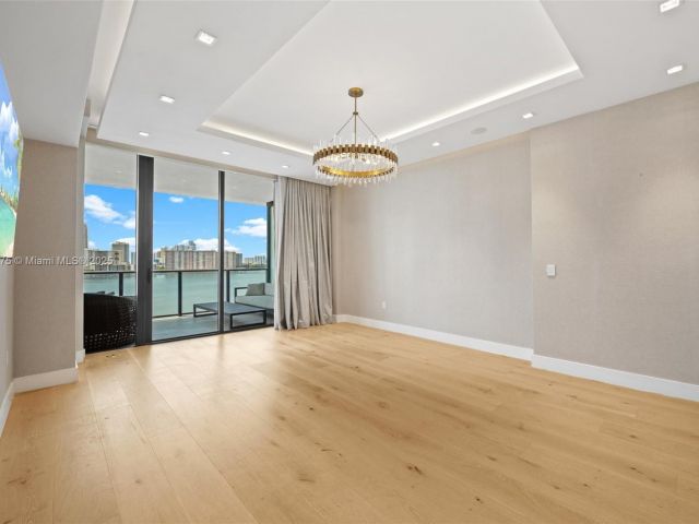 Продажа квартиры #803 - фото 6092000