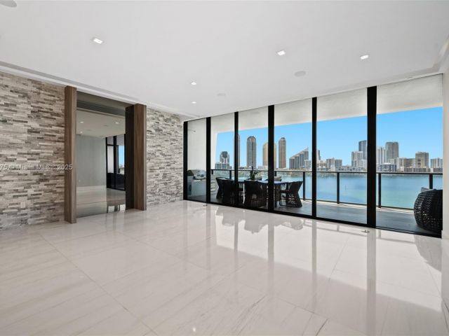 Продажа квартиры #803 - фото 6092008