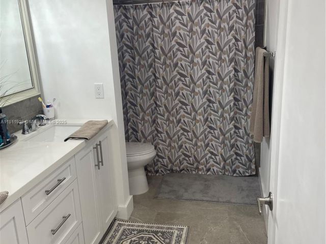 Продажа дома по адресу 19700 SW 184th St - фото 6091360