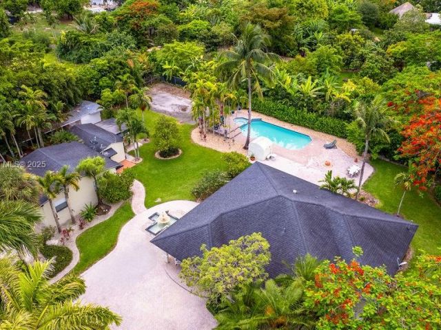 Продажа дома по адресу 19700 SW 184th St - фото 6091376