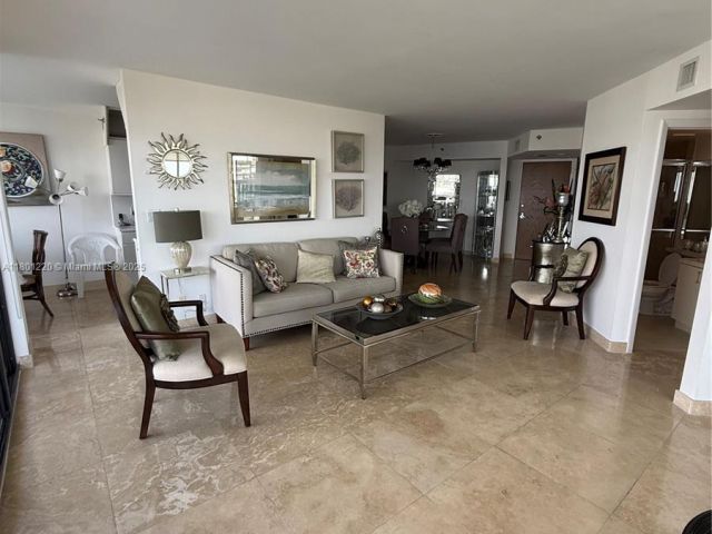 Продажа квартиры #911 - фото 6089444