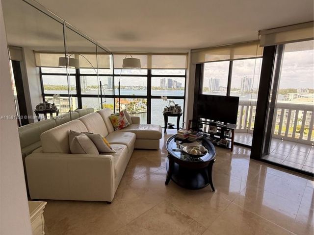 Продажа квартиры #911 - фото 6089446